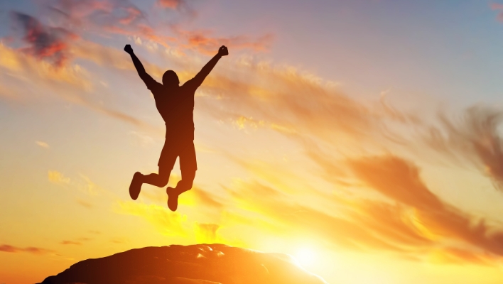 Hechizo para alegrar a una persona negativa imagen destacada