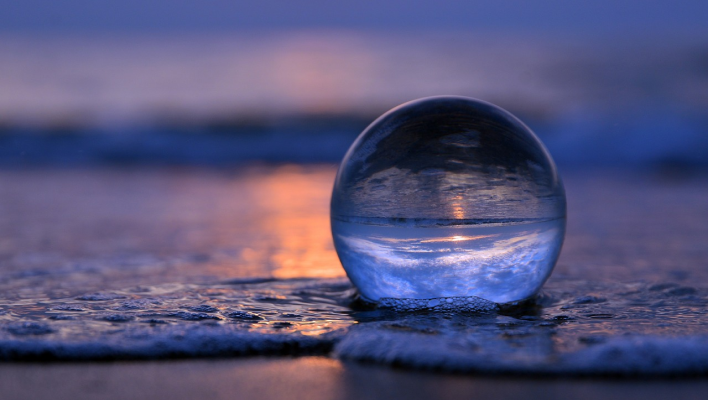 Imagen destacada de la Esfera de Cristal