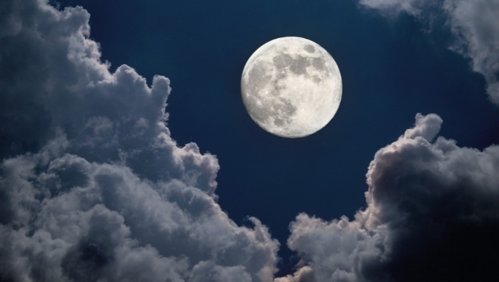 Can You Drink Moon Water imagen destacada por tina caro magickal spot