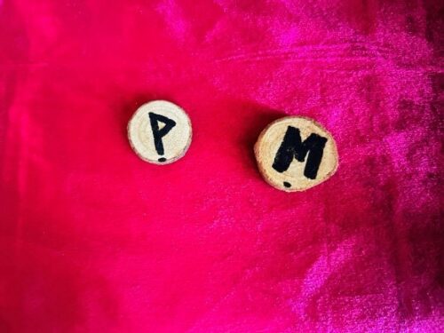 Desire Rune DIY Obsession Spells: Ways to Deepen Someone’s Focus on You